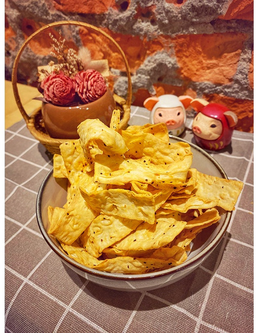 【麵麵茶茶】古早味黑胡椒鱈魚燒 黑胡椒切片海味零食 追劇零食 零嘴 台灣零食, 1個