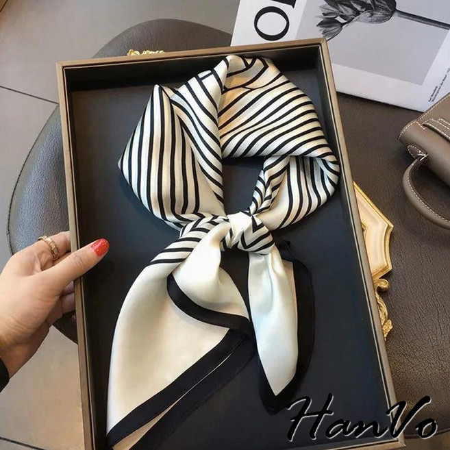 HanVo 時尚精緻質感 女絲巾 保暖圍巾 C04-8208