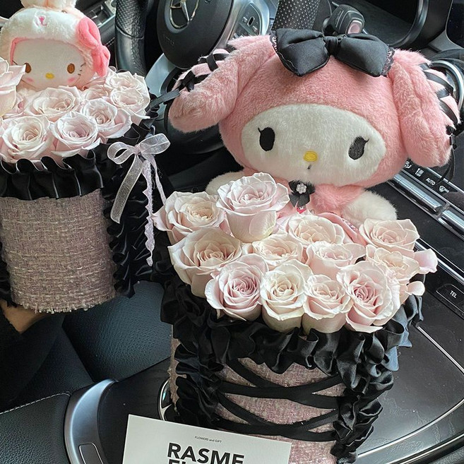 HelloKitty 卡通毛絨玩偶仿真花束, 1個, 宴會款美樂蒂花束-成品