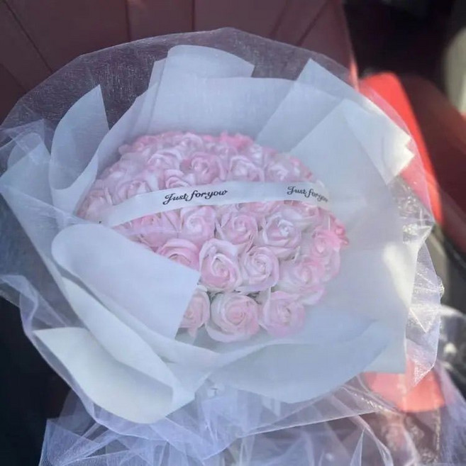 仿真香皂花束 碎冰藍玫瑰 禮物, 1個, 33朵櫻花粉玫瑰贈送空白賀卡