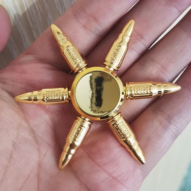 彩色後裔 精靈王 指尖陀螺, 金色長矛, 1個