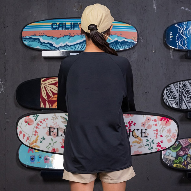 여성 래쉬가드 긴팔 상의 서핑 물놀이 수영장 워터파크 비치웨어 바캉스룩 커플 루즈핏 빅사이즈 체형커버 자외선차단