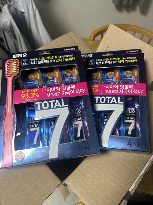 페리오 토탈7 메디컬허브 부드러운 미세모 칫솔 4입 2개, 메디컬허브 부드러운 미세모 4입 2개