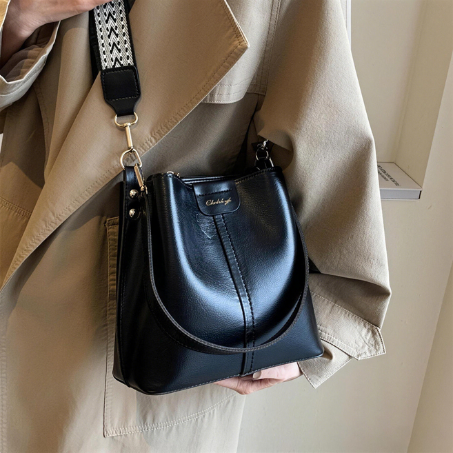 여성 패션 가죽 크로스백 숄더백 버킷백 STB9119