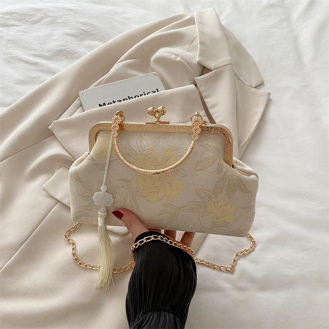 코코린느 플로럴 클래식 노리개 한복 혼주 토트백 크로스백 숄더백 클러치 가방(4colors)