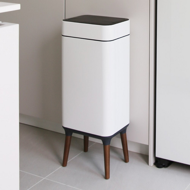 에니드 스마트 자동 쓰레기통 냄새차단 센서 휴지통 26L+다리, 화이트