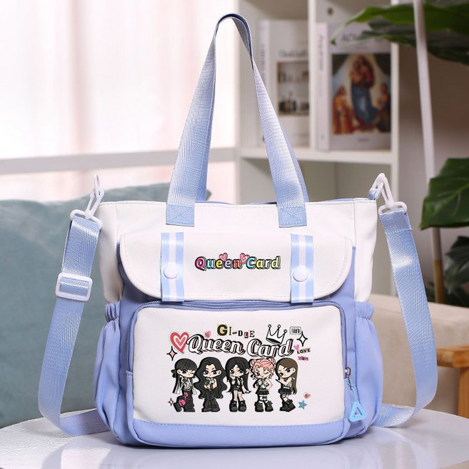 GIDLE (G)I-DLE 宋雨琦 周邊 單肩包 女學生 上課 補習 斜挎包, 1個, 藍色拼接 2