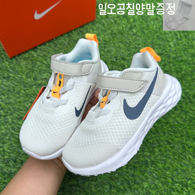 국내정품 나이키 토들러 레볼루션 6 NN 유아 발편한 신발 아동 벨크로 찍찍이 운동화 화이트 [일오공칠양말증정]
