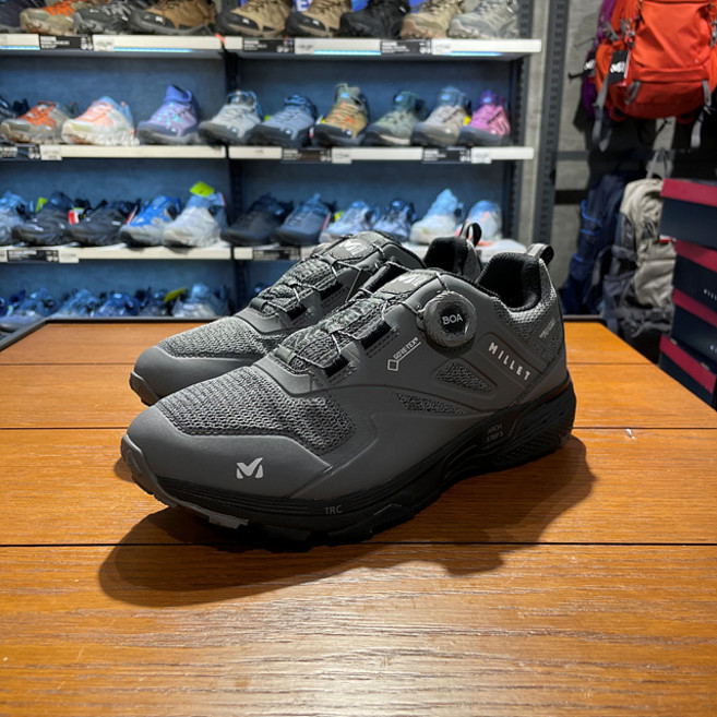 밀레 사계절 남성 아웃도어 산행에 쾌적함을 제공해주는 고어텍스 방수 트레킹화 등산화