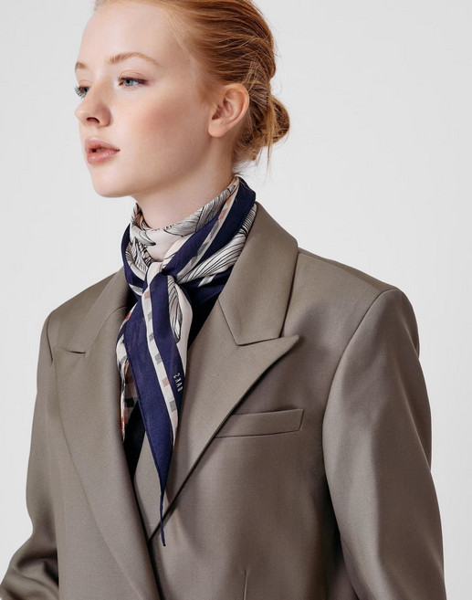 [백화점 정품] 닥스 ACC 네이비 체크플라워 마름모 실크스카프 DCSC5F351