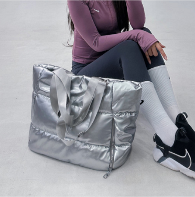 누비즈 휘뚜루마뚜루 패딩 실버백 보부상가방 3Color