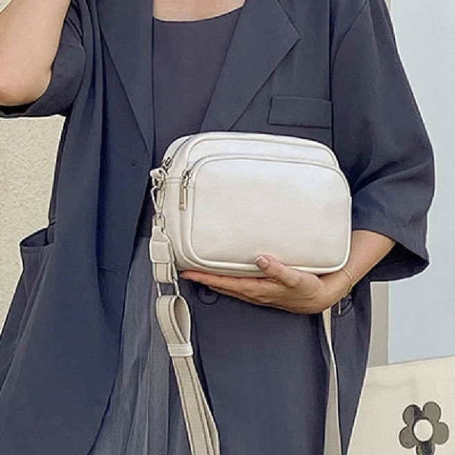 마리하우스 가죽 미니 크로스 숄더 사각백