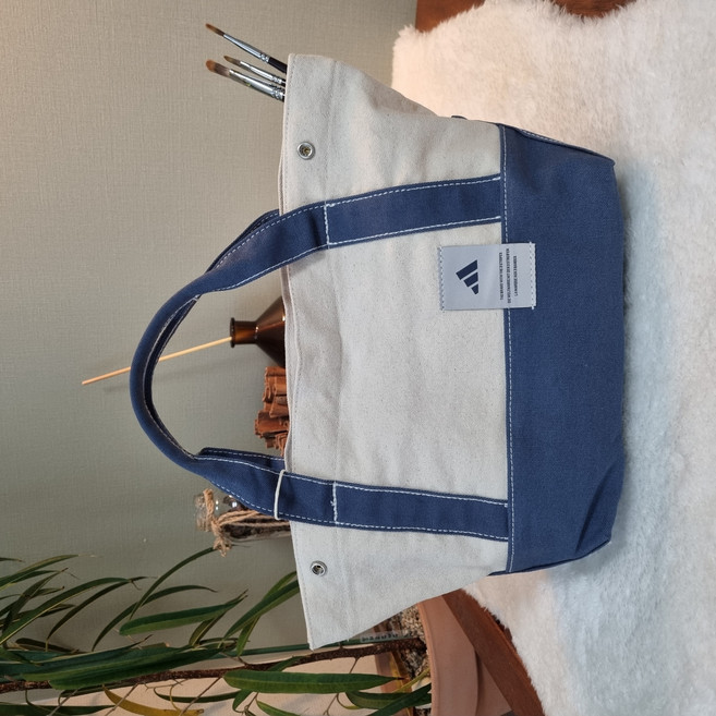 아디다스 캔버스 토트 백(Canvas Tote Bag) 에코백/ 피크닉 서브 가방 (지퍼 포켓 스냅 단추) 실용적인 디자인