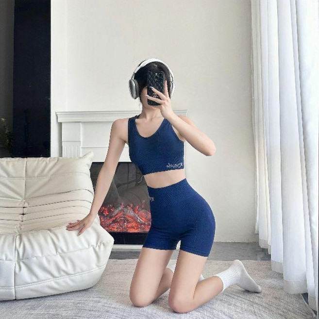 Xingyida 女運動套裝 瑜伽跑步健身兩件套