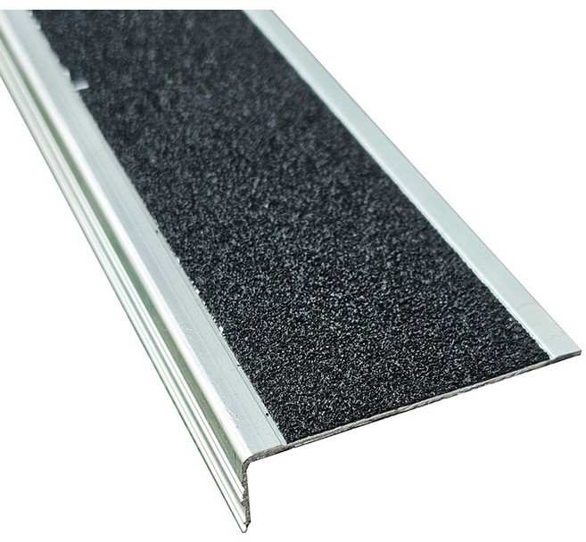 에스티씨(STC) 계단논슬립 미끄럼방지 알루미늄논슬립 세라믹논슬립 ㄱ자형논슬립 학교 병원 경사미끄럼방지 산책로 아파트 카페 학원 산사 성당 관공서 병원, 블랙, 1개