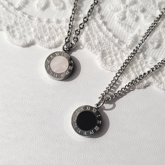써지컬스틸 양면 오닉스 자개 원형 목걸이