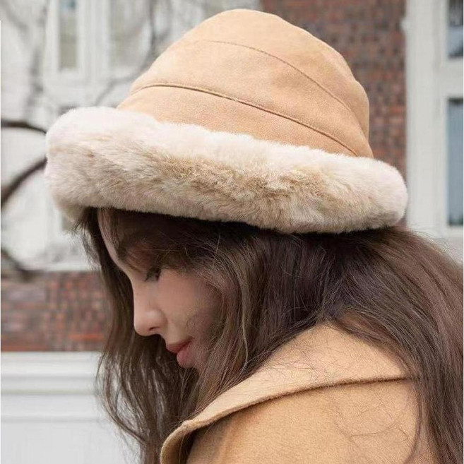 따뜻하고 포근한 겨울 감성 여성 스웨이드 퍼버킷햇 방한 털모자