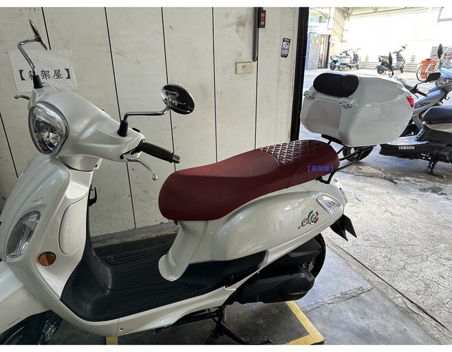 【新北新莊箱架屋】漢堡組 LIKE 後箱架 KMAX K1 26公升 含 靠背 組合賣場, 1個