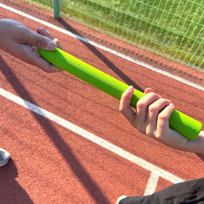 봄 나들이 고급 체육대회 계주 릴레이 바톤 달리기 바통 4 컬러 1 세트 체험학습 소풍 방학 여행