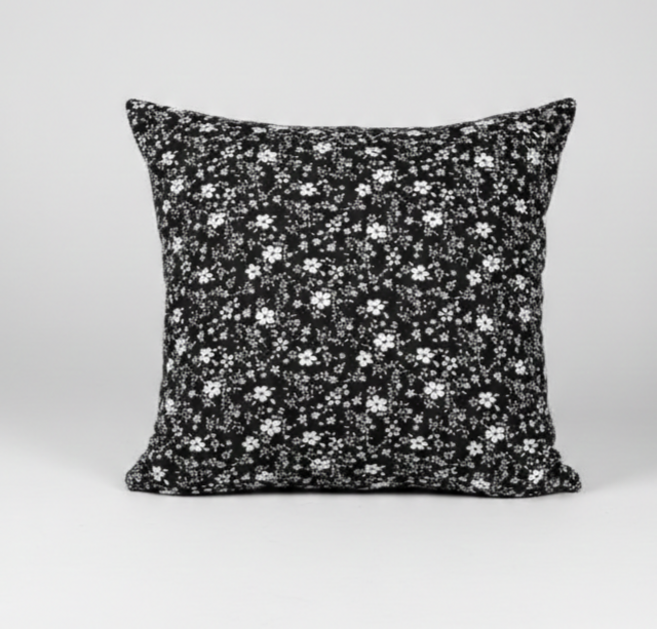 아마란스 [45X45] 프렌치 잔꽃무늬 등받이쿠션 인테리어 솜포함, 미드나잇블랙