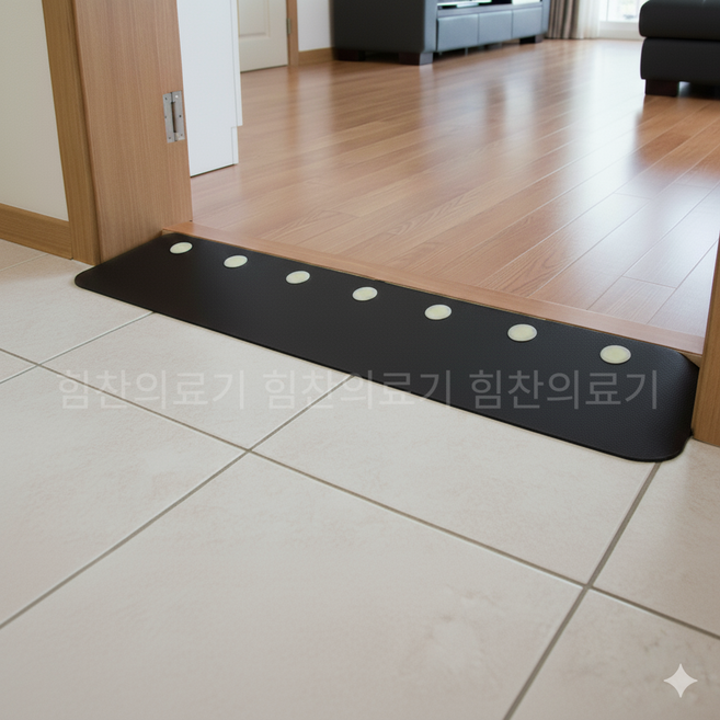 방문턱 단차해소기 노인 복지용구 경사로 본인부담금6% 어르신안전, 9%