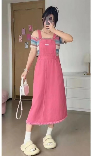 牛仔吊帶連衣裙 夏季粉色設計感中長款牛仔裙子, 粉色,S