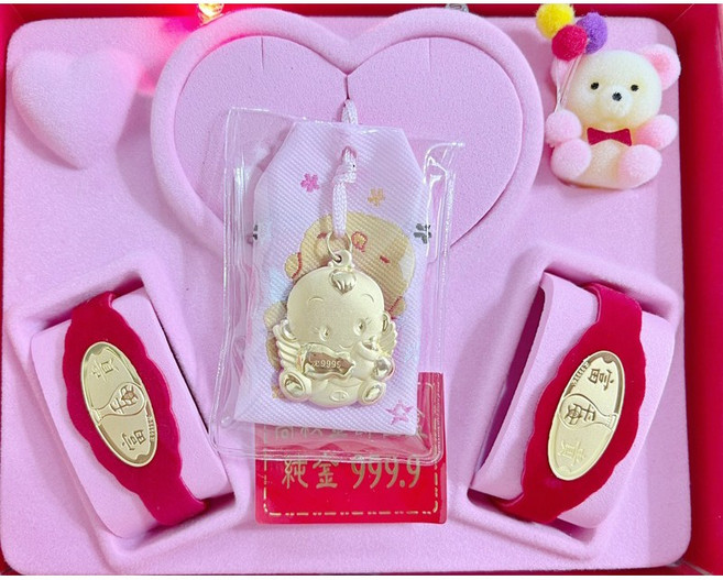 藏寶箱金飾 9999純金黃金彌月禮盒 滿月禮 黃金禮盒 寶寶禮物 生日禮物, 1個, 天使寶寶御守款, 金色