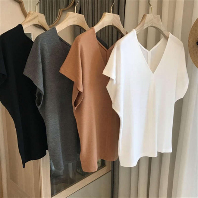 大尺碼 V領 素色 短袖女上衣 特大碼冰絲夏季新款氣質顯瘦休閒T恤