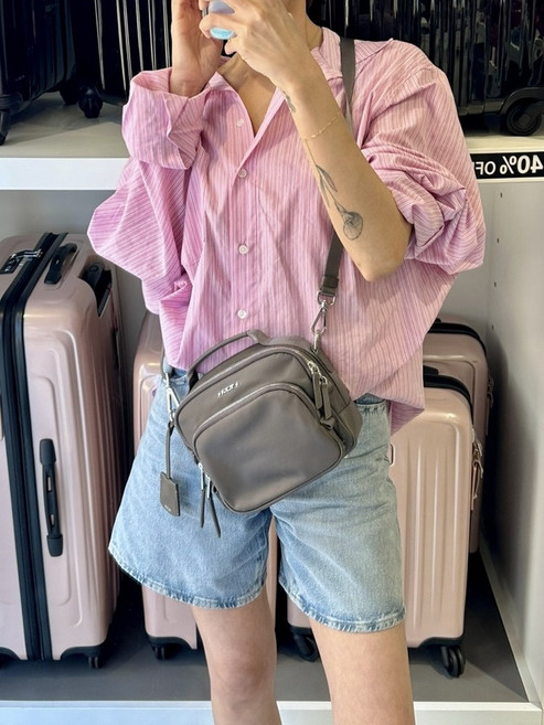 투미 25SS 남녀공용 타미 크로스백