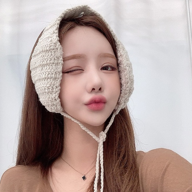 VANANA2 손뜨개 방울 니트 귀도리