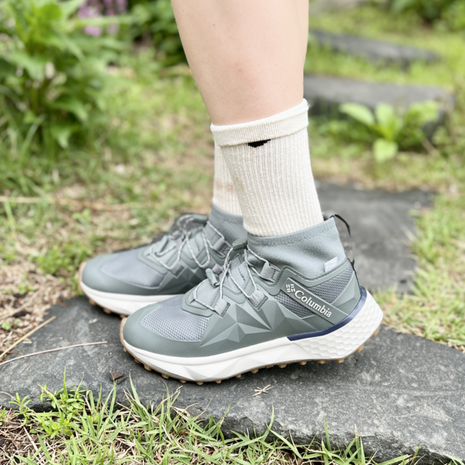 컬럼비아 PSAP 여성 트레킹화 하이킹화 경량 방수 등산화 워킹화 트래킹화 카키 그레이