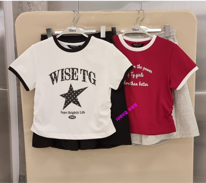 더데이걸 부평점 '26NEW 트렌디한 버뮤다 팬츠와 산뜻한 링거 포인트 디테일의 편안하고 멋스러운 여아 반팔 티셔츠 셋업