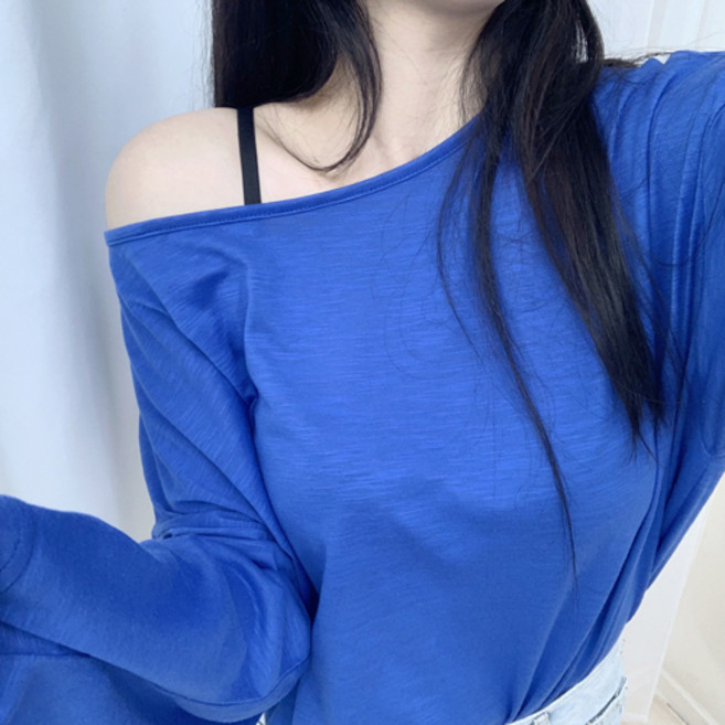 봄 여름 가을 데일리룩 코디 이너 티셔츠 오프숄더 슬라브긴팔티