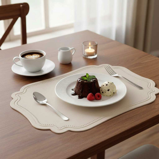 에이플랜 프리미엄 방수 가죽 식탁매트 4개입 닦기 쉬운 테이블매트, 밀크 베이지, 1세트, 350*400*2mm, 4P