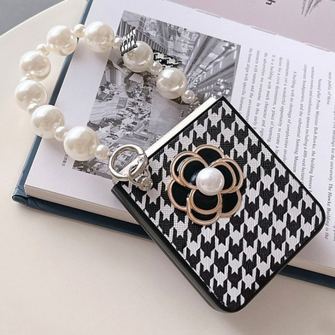 갤럭시Z플립7 제트지 체크 플라워 가죽 링 진주 핸드스트랩 핸드폰 케이스