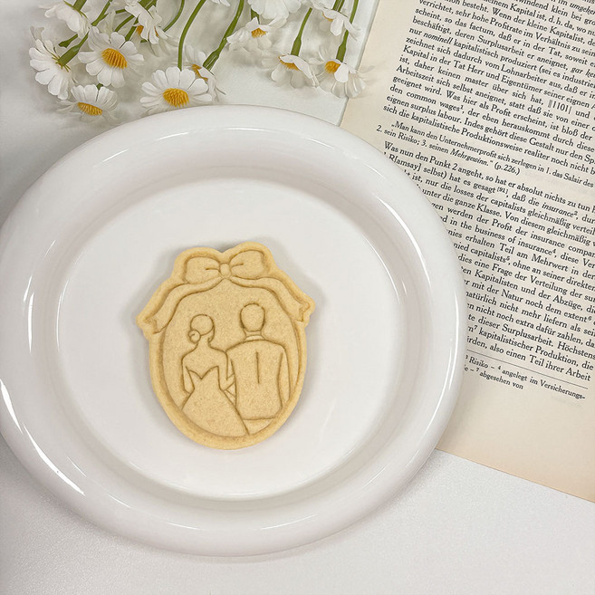 쿠굽남 결혼 리본프레임 신랑신부 쿠키커터 쿠키틀 기념일 답례품, 1개, 1. 리본프레임 신랑신부