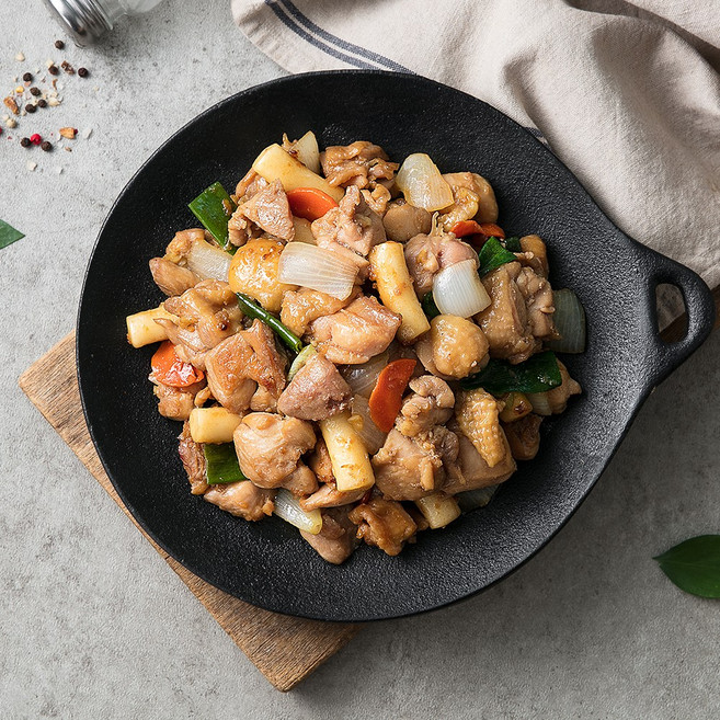 마녀바스켓 춘천 간장 닭갈비, 4개, 700g