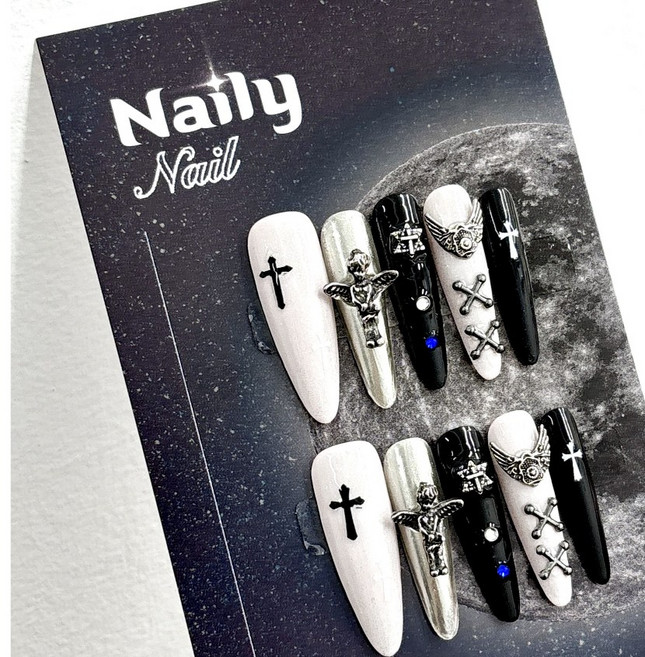 Naily 純手工穿戴甲 黑色與白色設計 長橢圓 M碼, 1個