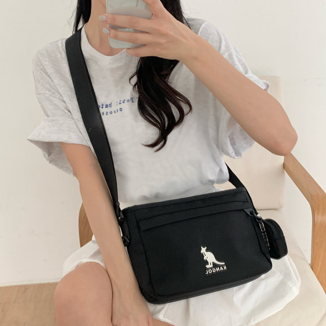 국내백화점판 캉골 시즌신상 어센틱 2 크로스백 (블랙) 습기제거제/스티커포함