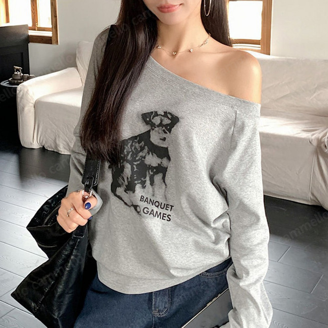 cammello 퍼피 프린팅 언발 오프숄더 루즈핏 긴팔 티셔츠 여성 면혼방 긴팔티