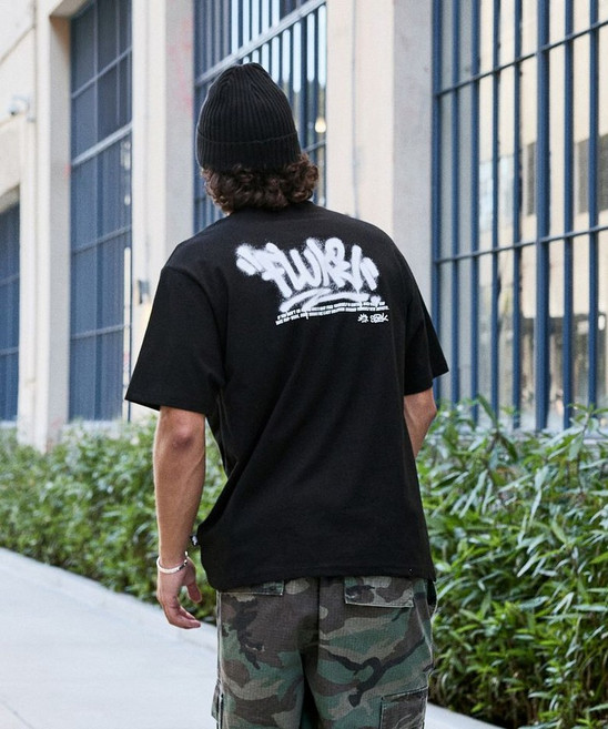 FLUKE 그래피티 로고 반팔 티셔츠 블랙 FST342