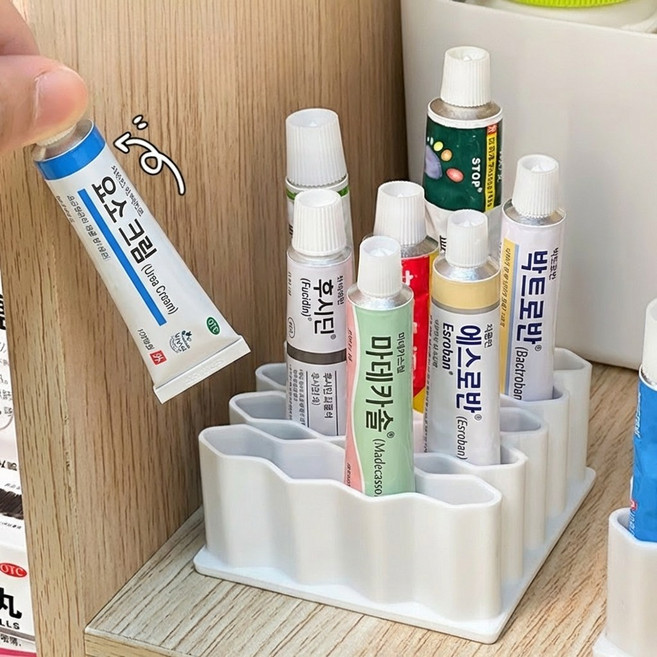 셀클릭 깔끔하게 정리되는 연고 정리 꽂이, 1개, 화이트