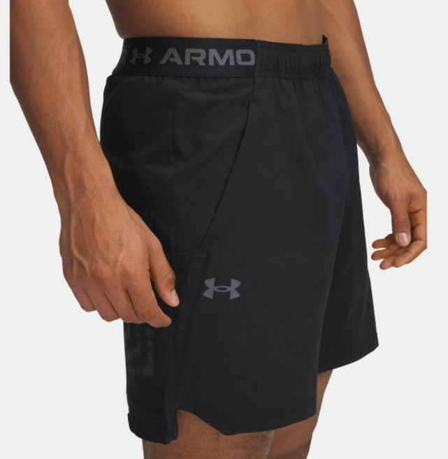 언더아머 [매장정품] 남성 UA 배니시 우븐 6인치 그래픽 쇼츠 1390054-001 스포츠 반바지