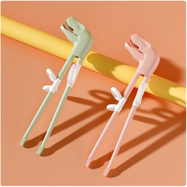 최본 어린이집 유치원 단체 생일 선물 구디백 답례품 공룡 교정 젓가락 2종 세트, 1세트, 그린, 핑크