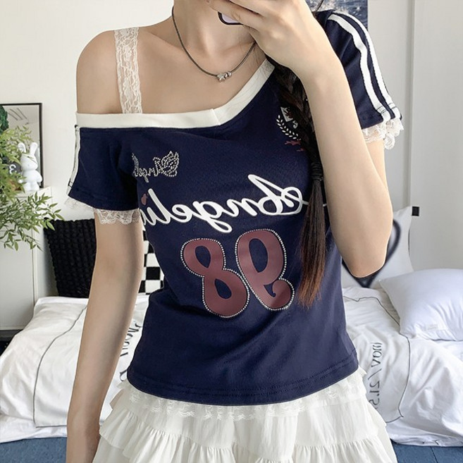 [유니크/빈티지/2col] 넘버링 브이넥 언발 레이스 오프숄더 레터링 트랙 반팔 티셔츠