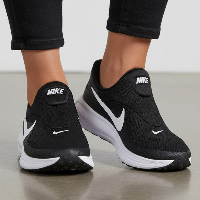 나이키 레볼루션8 이지온 끈없는 운동화 러닝화 헬스 검흰