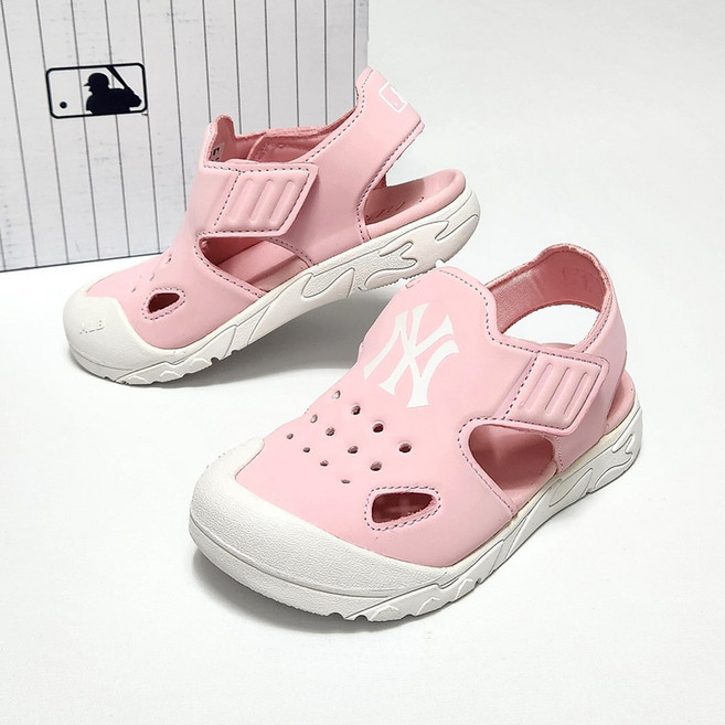 [국내매장판] MLB 키즈 캐치볼 샌들 NY 핑크 밸크로 여름 샌들
