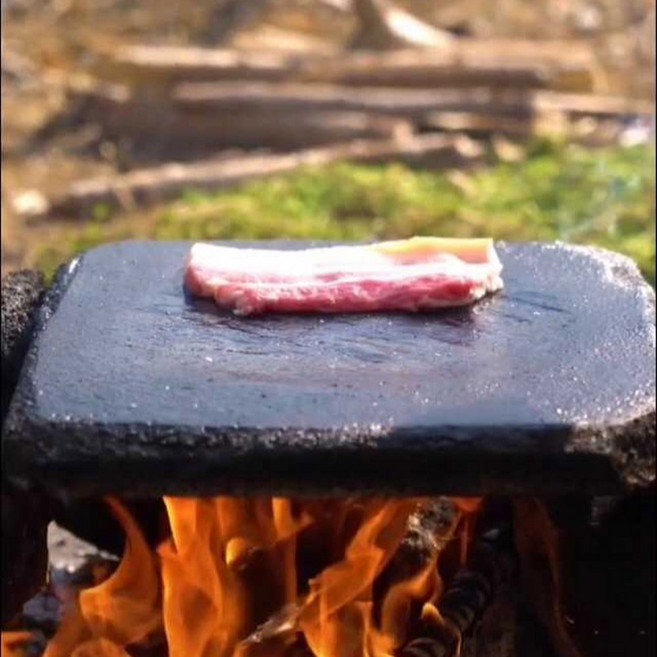 숯구이판 구이용 돌판 캠핑 화산석 판 솥뚜껑 고기 굽는 불판 30x50 불규칙