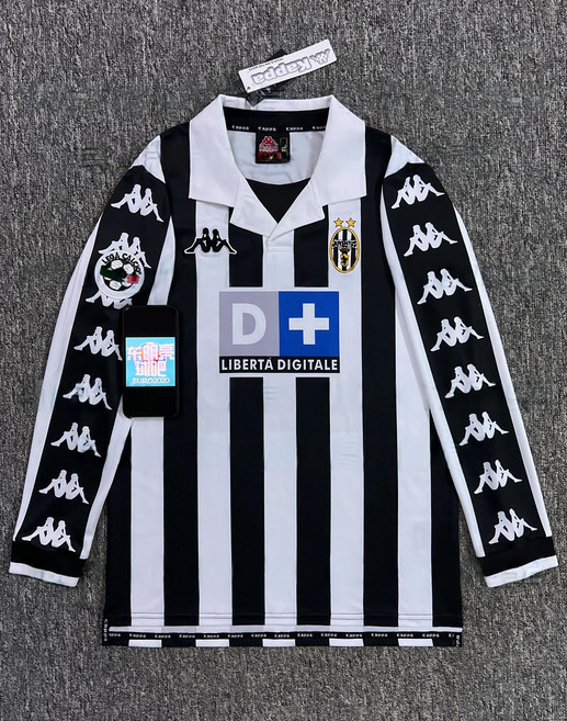 레트로 유벤투스 1998-00 홈 유니폼, 선택안함, 1개