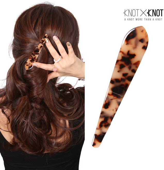[KNOTXKNOT] 셀룰로오스 내추럴 올림머리를 위한 메탈 일자 앤 웨이브 집게핀